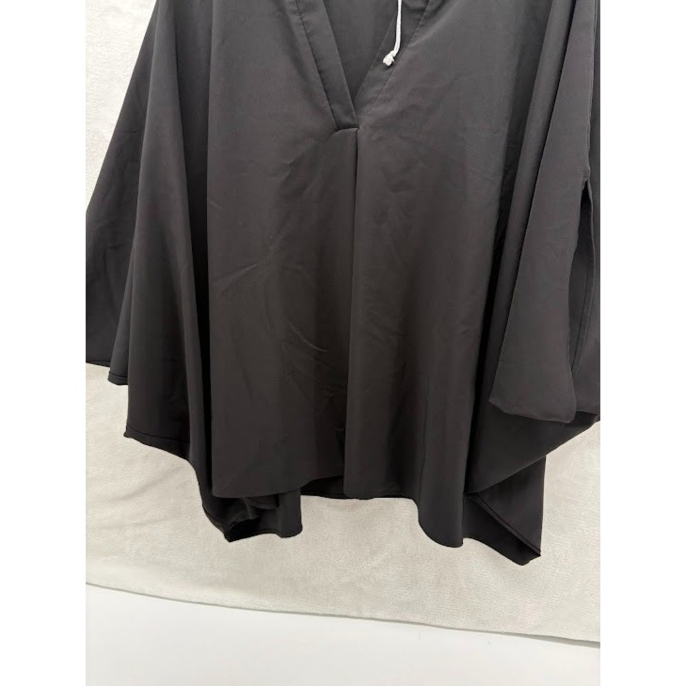 Andree by Unit Women's Size M/L Black Tunic Top Peek a Boo Sleeves NWT - Picture 4 of 7